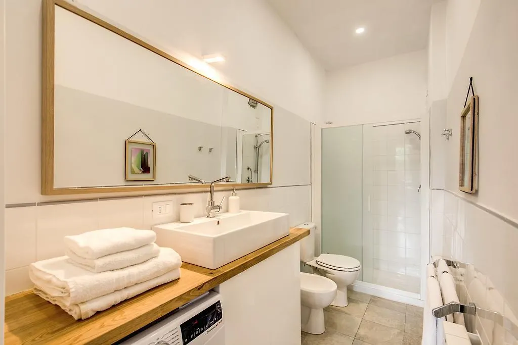 Appartamento Downtown Srl - Waterfront Cinque Terre La Spezia