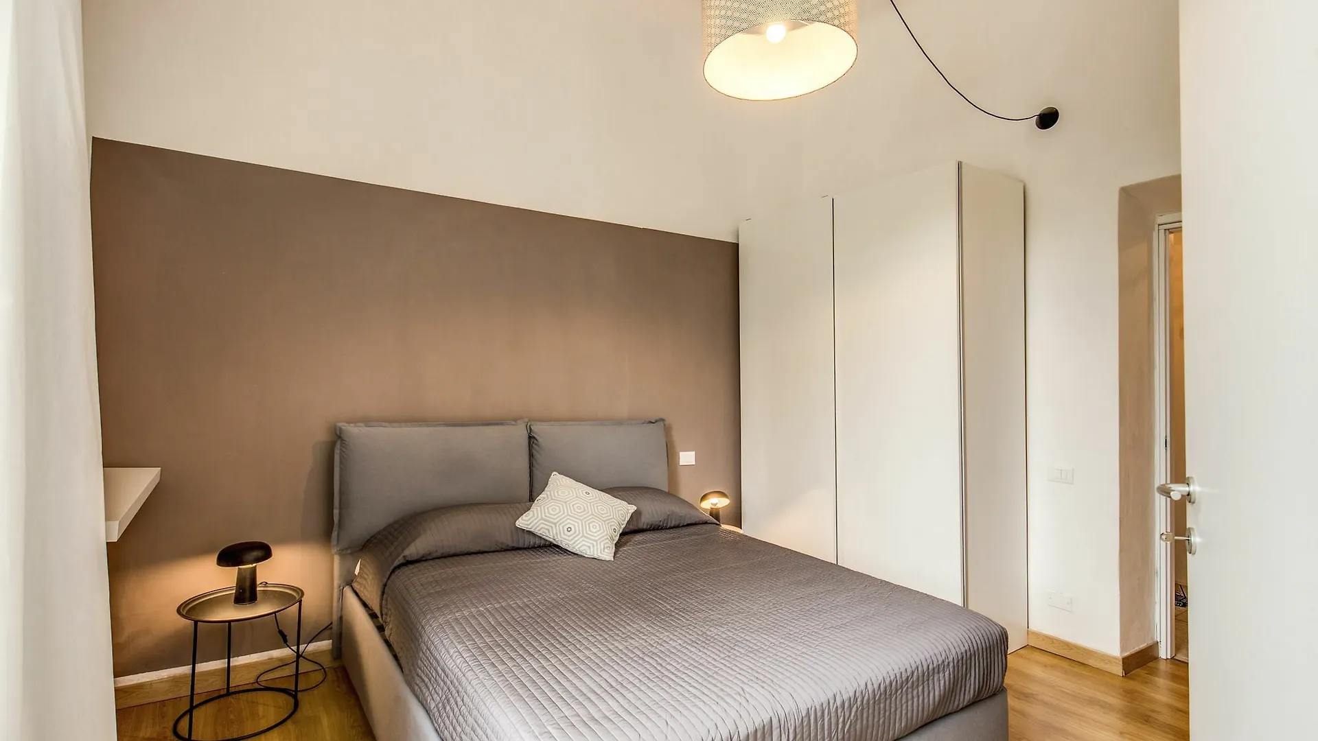 Appartamento Downtown Srl - Waterfront Cinque Terre La Spezia